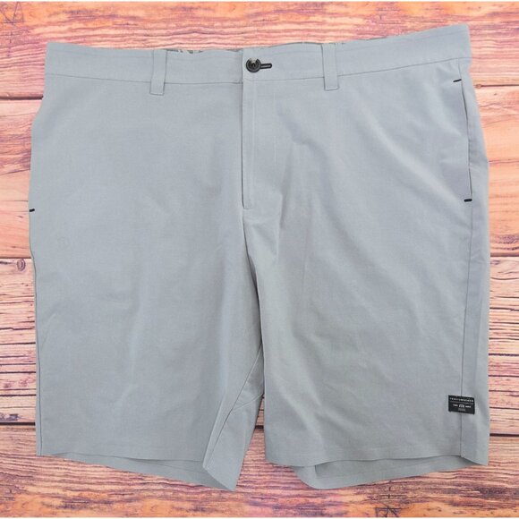 Travis Mathew Mens Size 40 Grey Golf Shorts 100% Polyester - Picture 1 of 8